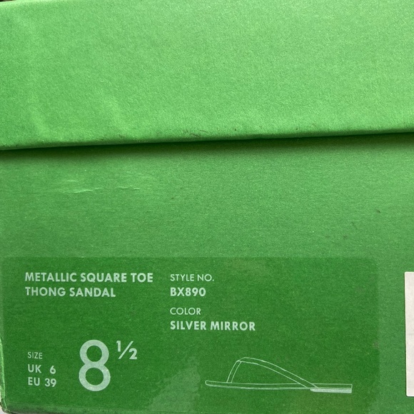 J. Crew  Thong Sandals - Metallic Silver - size 8.5 - Picture 3 of 3
